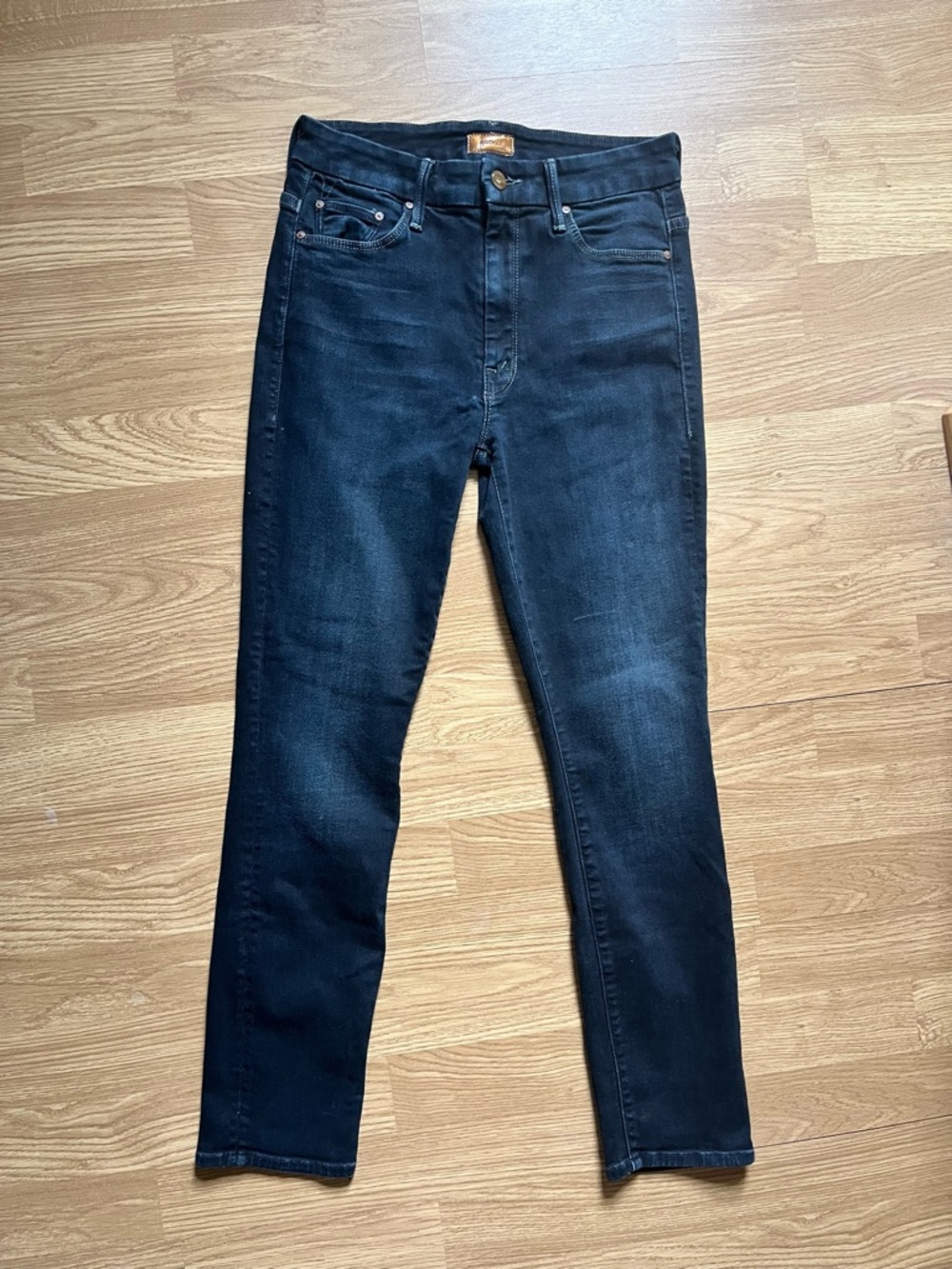 MOTHER High Waisted Looker Petite - Picture 2 of 15